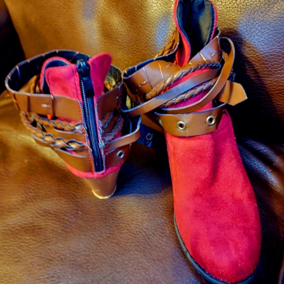 NWOT Cowgirl rock! Strappy 3" high-heeled boots EU 42 (9 1/2 US) Red suede - Picture 4 of 9